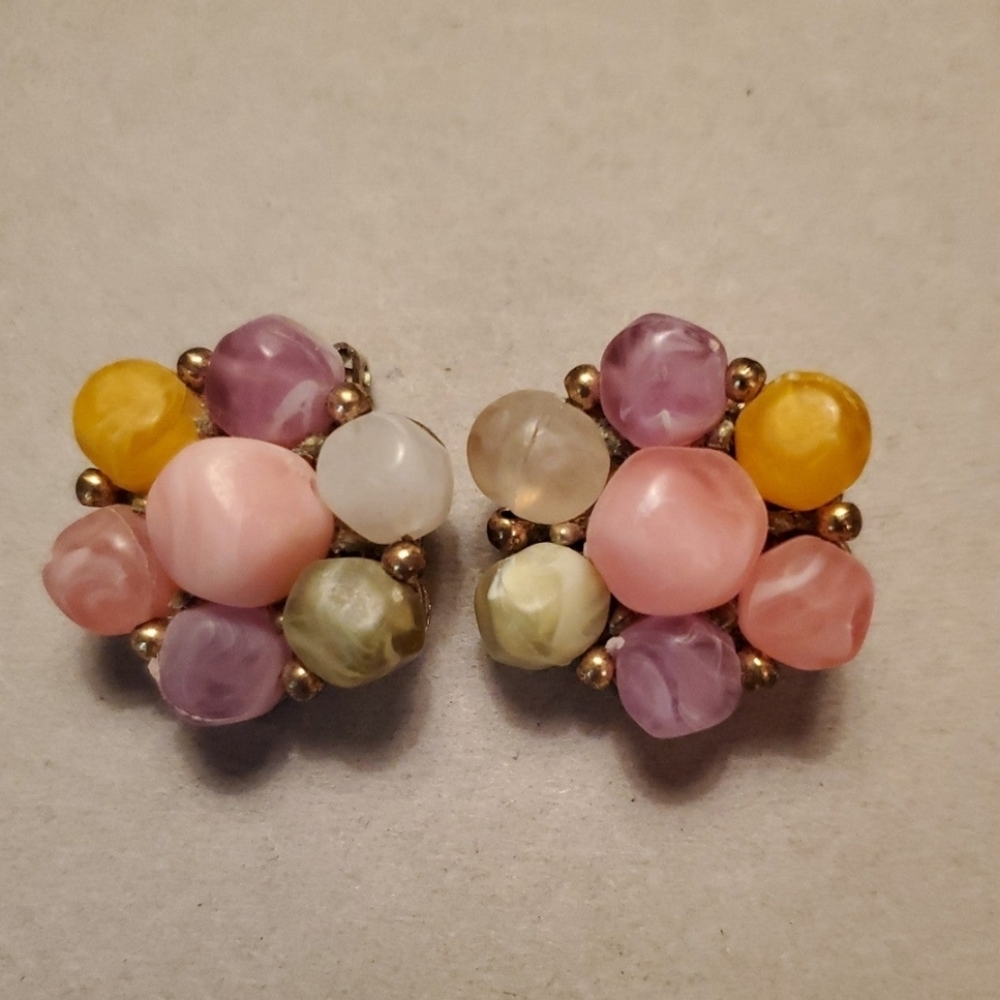 Vintage mid-century Kramer earrings